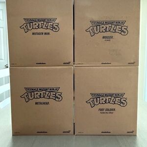 Teenage Mutant Ninja Turtles Collector Box Set - Brown Packaging